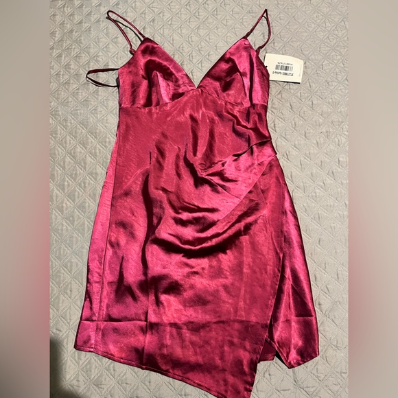 Dress - Picture 2 of 2